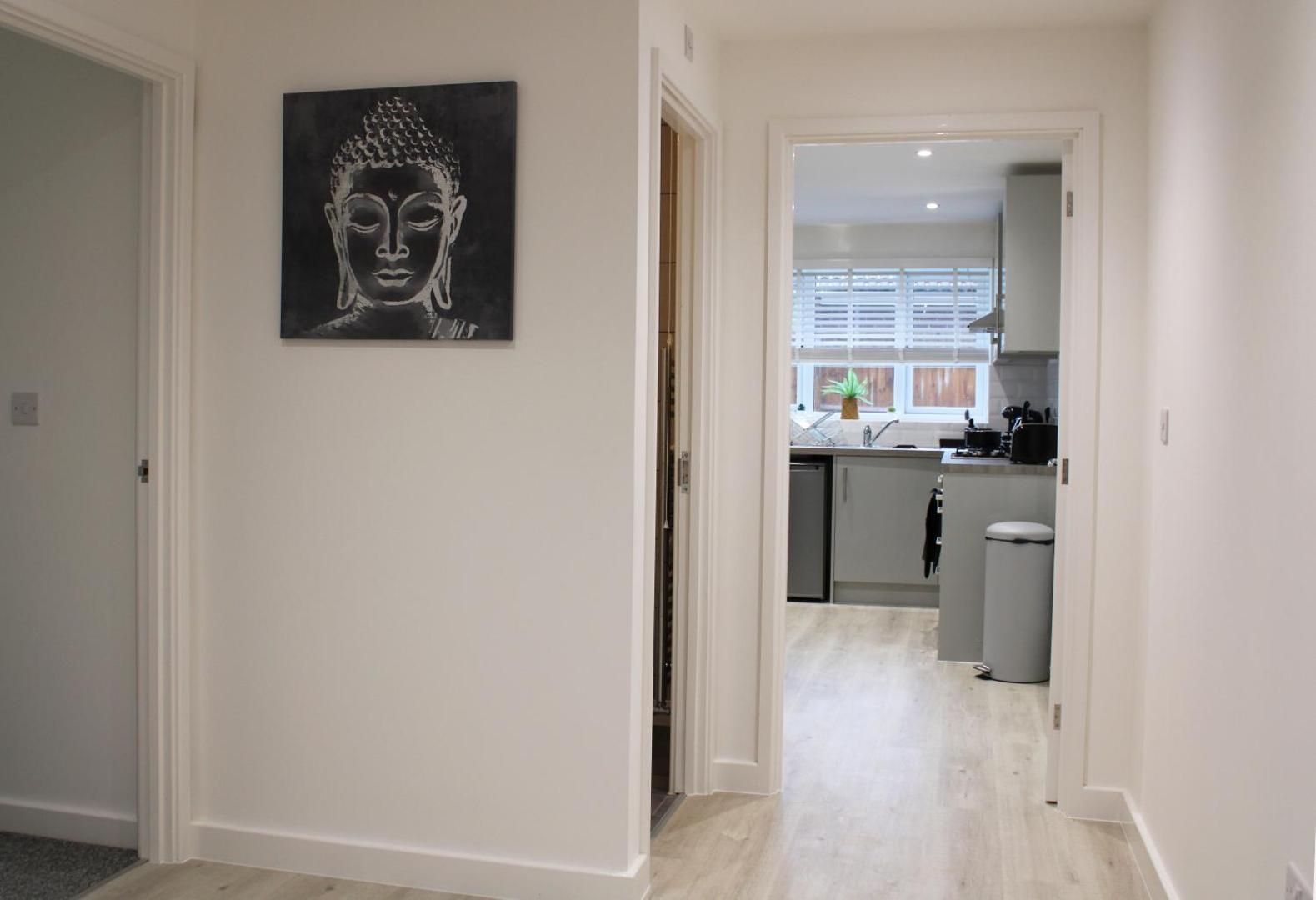 Didcot - Private Flat with Garden & Parking 07 photo 10