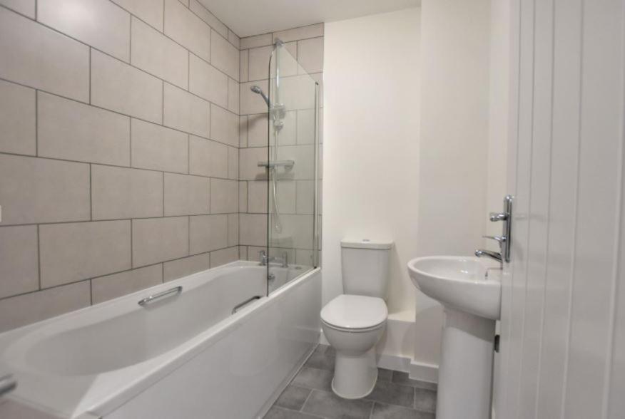 Foto 8: Didcot - Private Flat with Garden & Parking 08