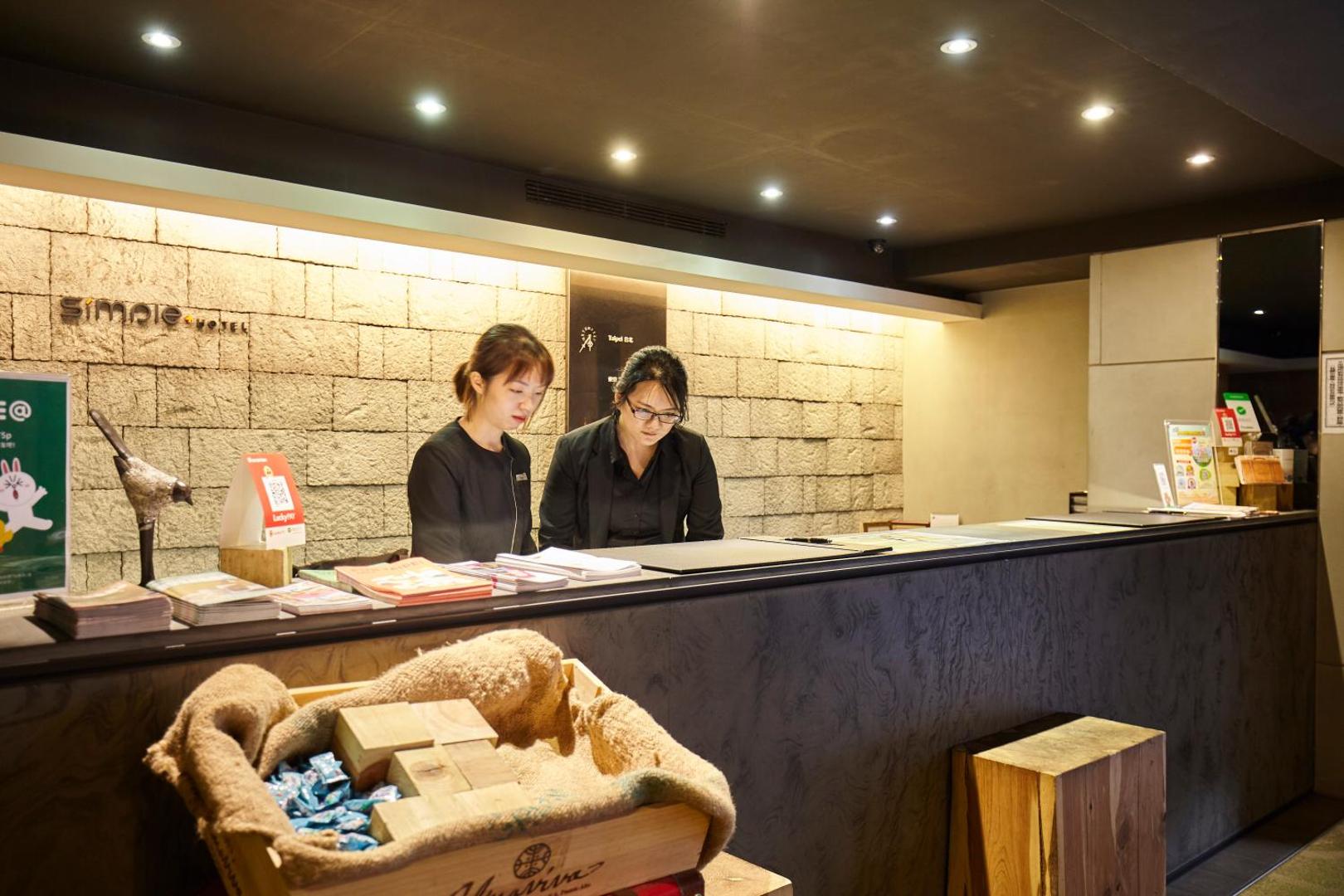 Photo 9 : Simple + Hotel