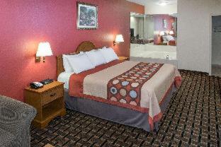 Fotografie 9: Super 8 by Wyndham Stafford Sugarland Area