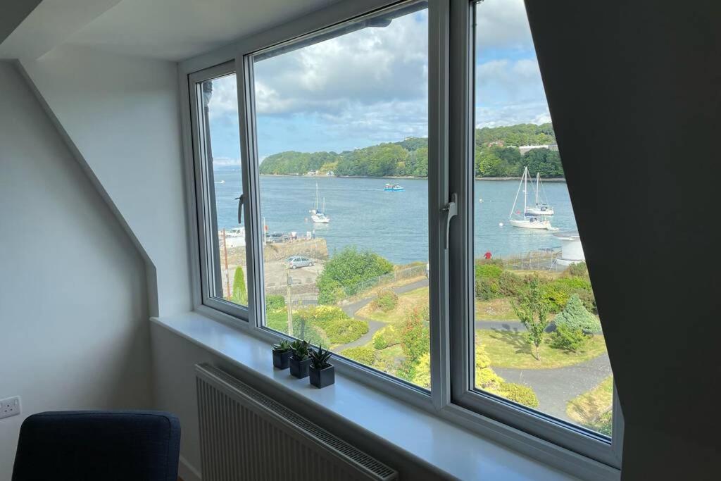 Kuva 2: Apartment with stunning views of Menai Strait.
