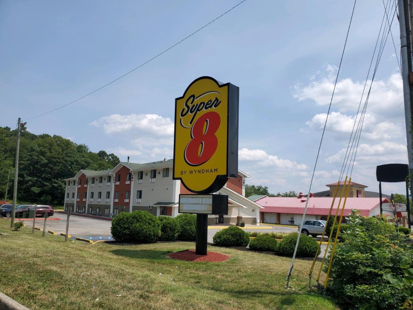 Foto 7: Super 8 by Wyndham Salem VA