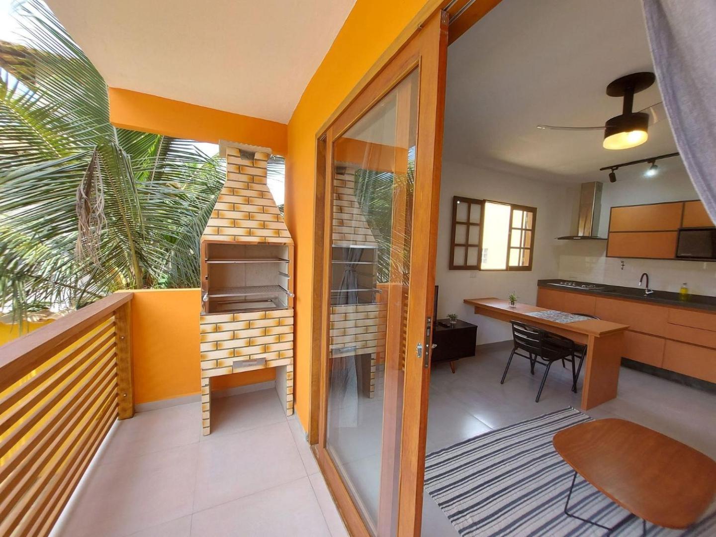 Foto 2: Cotia - Novo Flat com Piscina, 50mts da praia, churrasqueira privativa, ar con, wi-fi, netflix, garagem