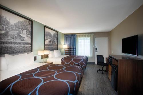 Super 8 by Wyndham Mobile I-65 photo 9