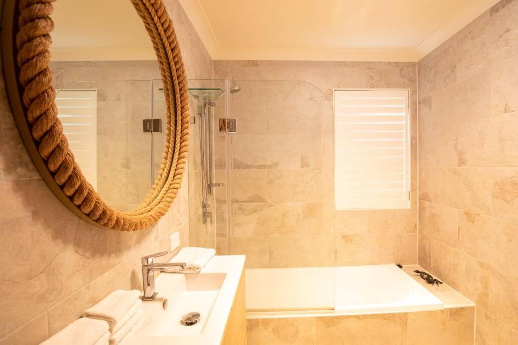 Zdjęcie 5: BEACHBREAK - 100m to beach - sleeps 6