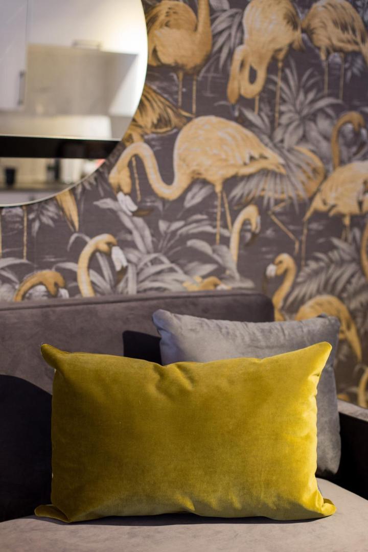 Φωτογραφία 10: Fun & Funky Little Italy Studio with Full Kitchen by Den Stays