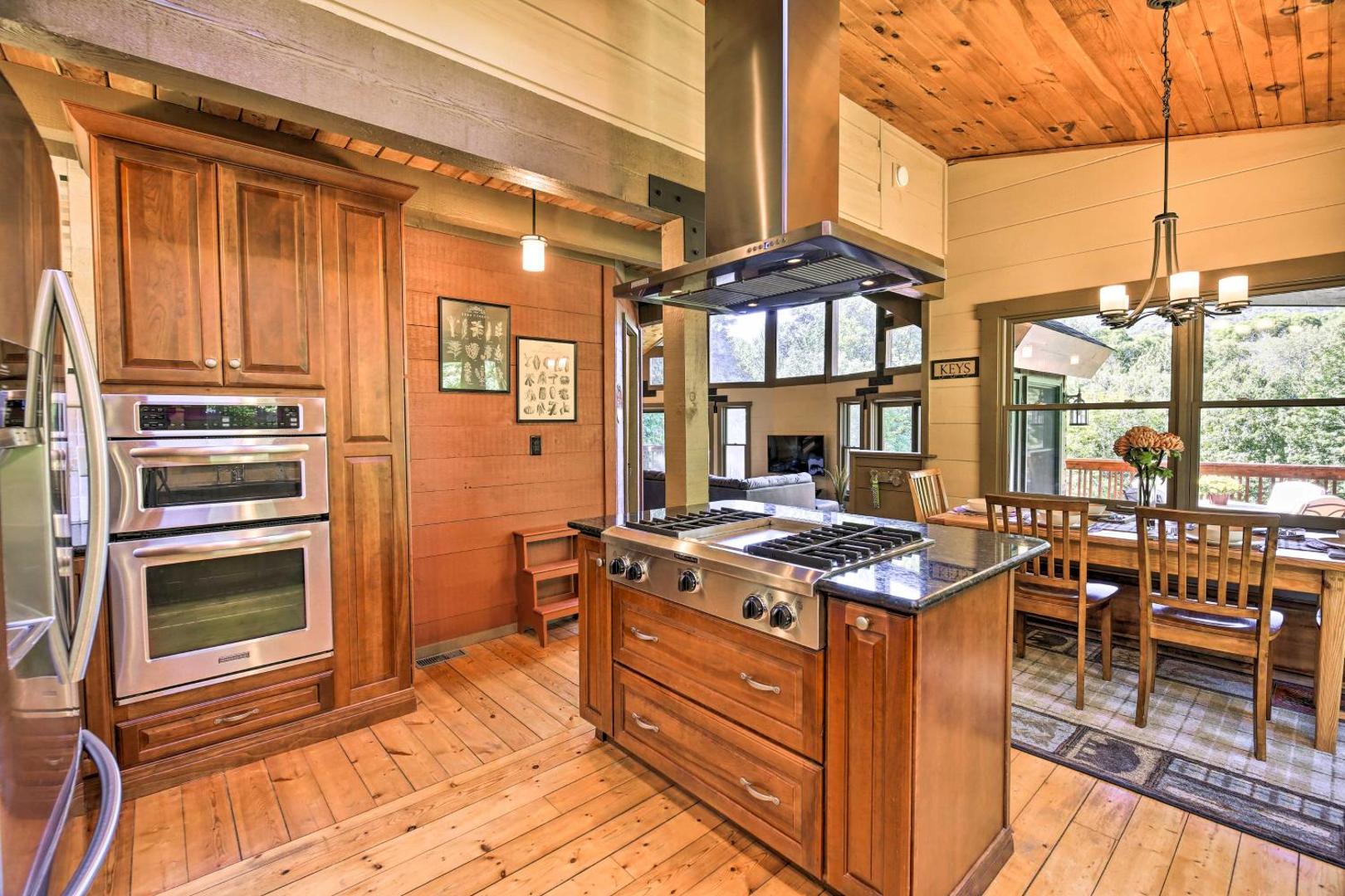 Kuva 9: Family Cabin w/ Fire Pit, 9 Mi to Sugar Mtn Slopes