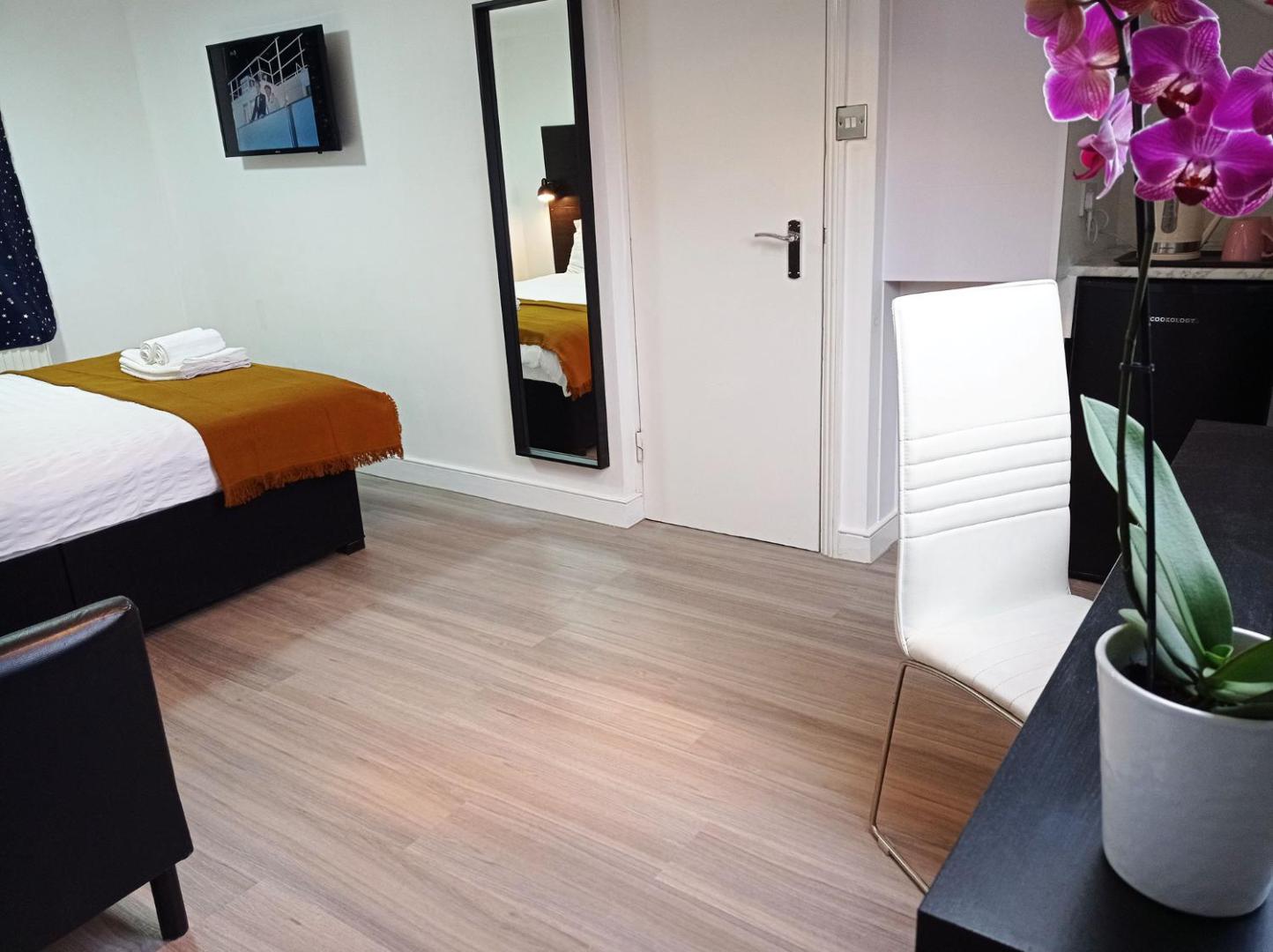 Fotografie 3: Mill Studio A - Self contained one bed studio flat