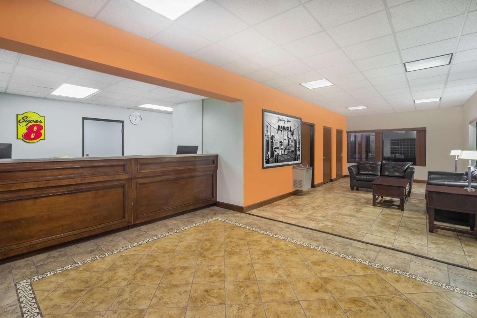 Foto 2: Super 8 by Wyndham Knoxville North/Powell