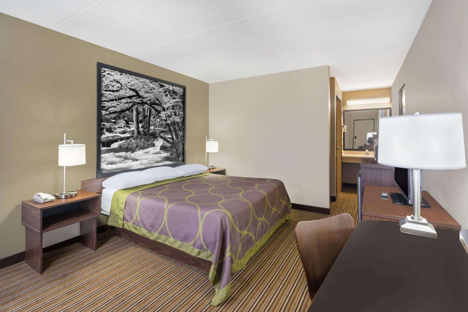 Foto 8: Super 8 by Wyndham Knoxville North/Powell