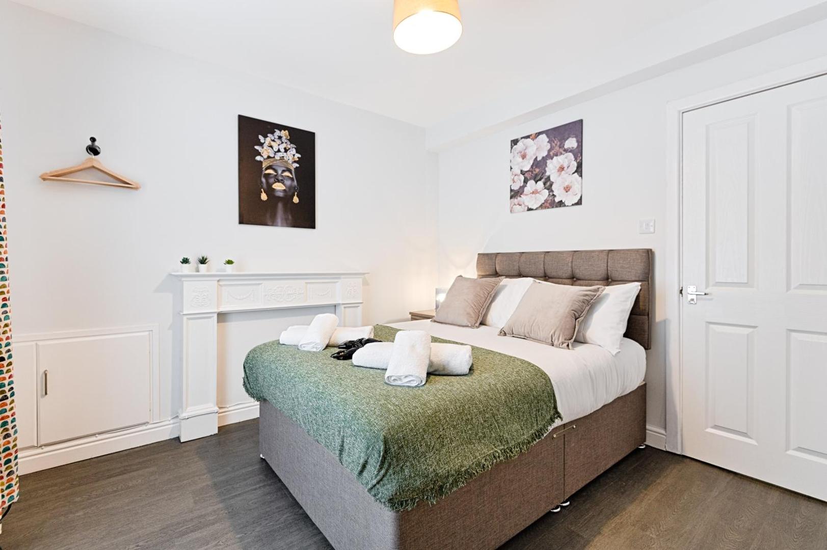 Billede 10: Contractor Base - 4 Beds - Dining - Wi-Fi