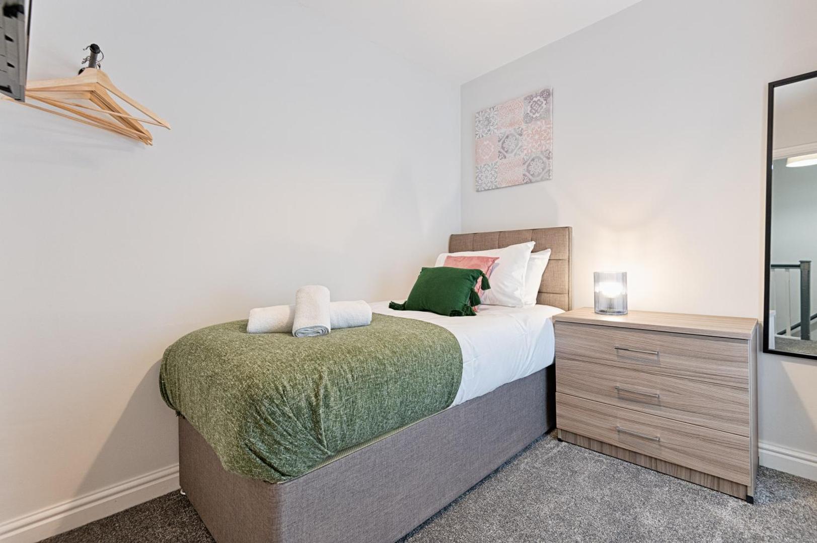 Billede 4: Contractor Base - 4 Beds - Dining - Wi-Fi