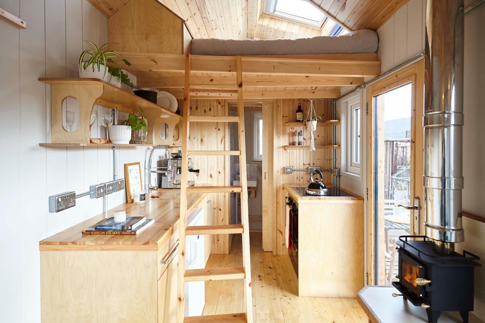 Billede 7: Aileen - Unique tiny house with wood fired roll top bath in heart of the Cairngorms