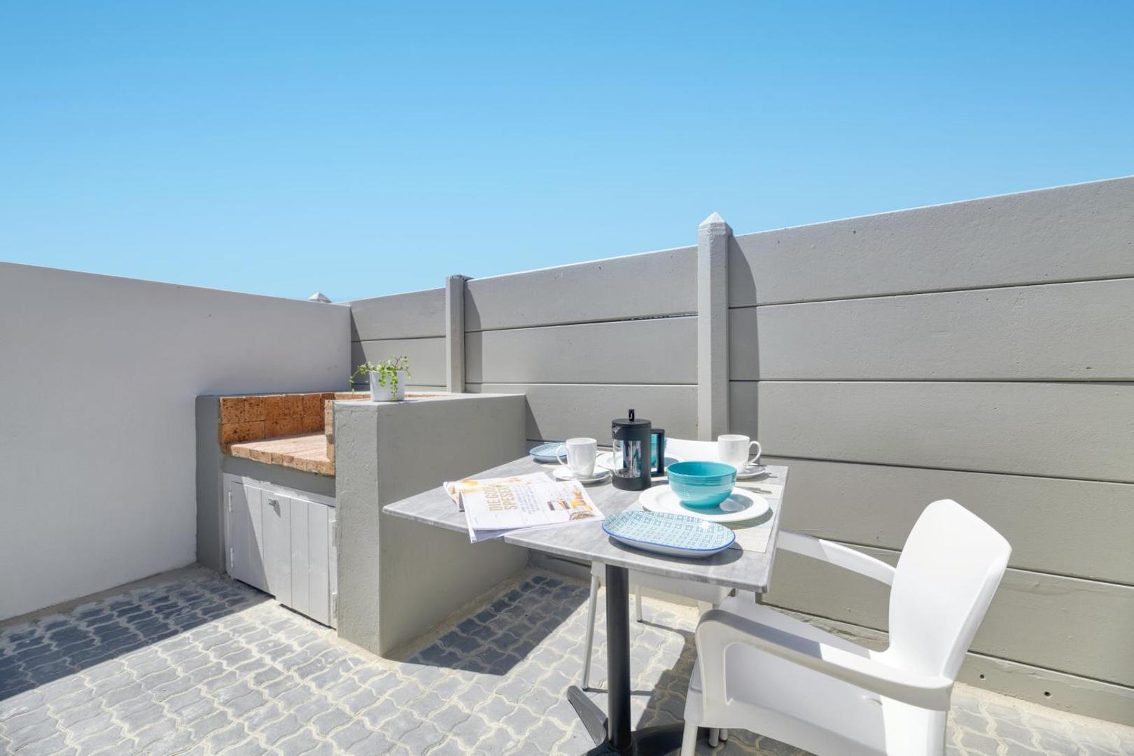Foto 10: RipTide Apartment on 28 Main Road Struisbaai