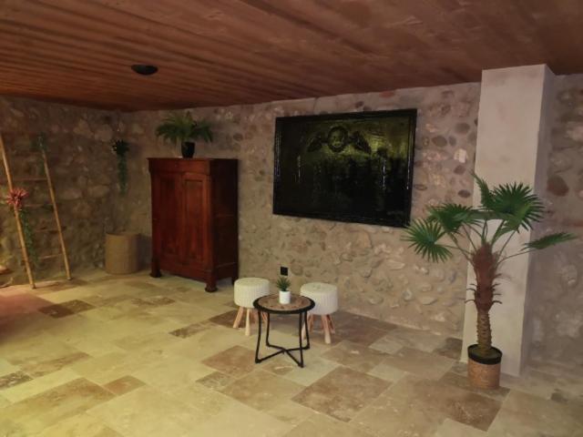 Maison Pérouges spa photo 10