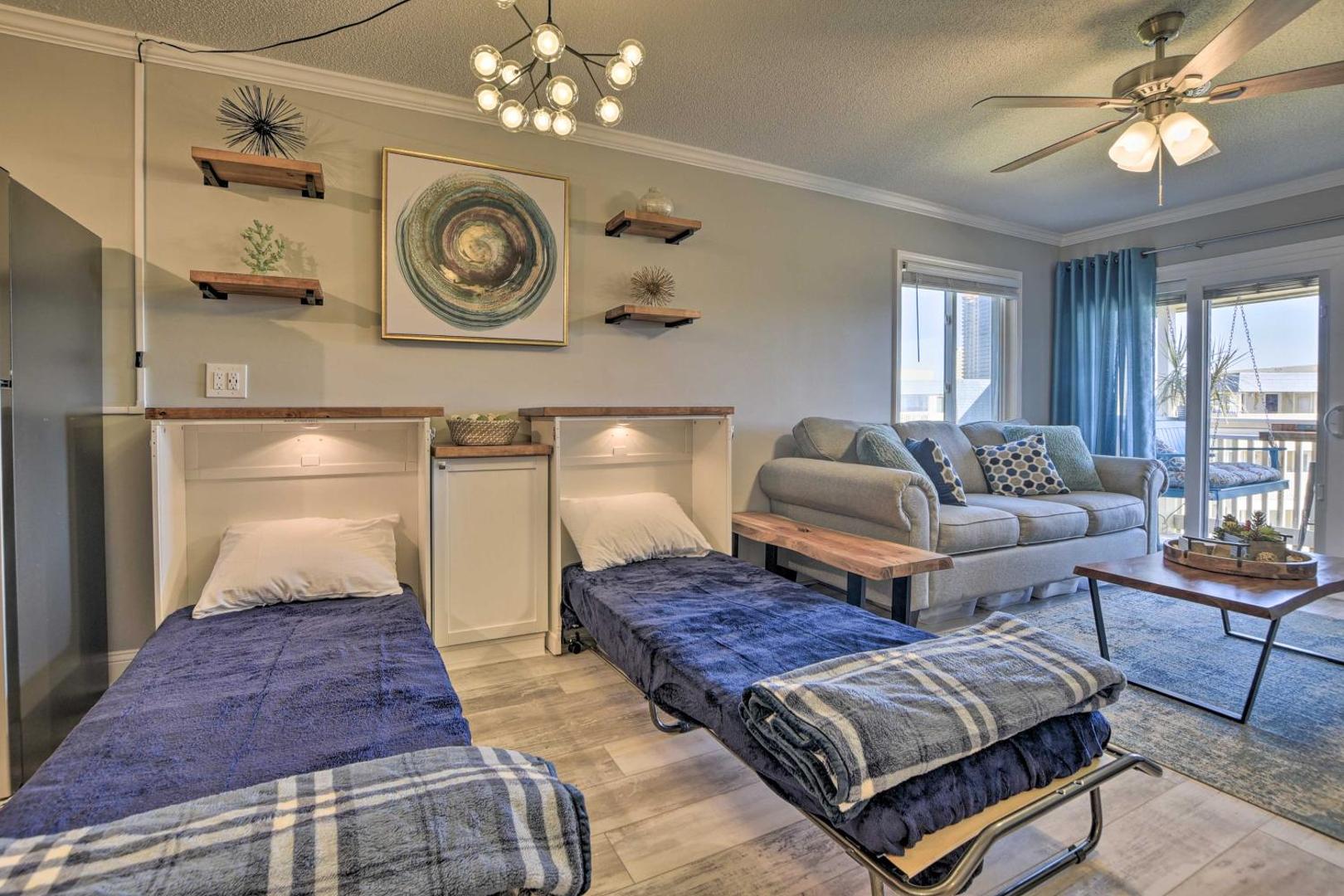 Zdjęcie 7: Beachfront Condo w/ Balcony: Walk to Apache Pier