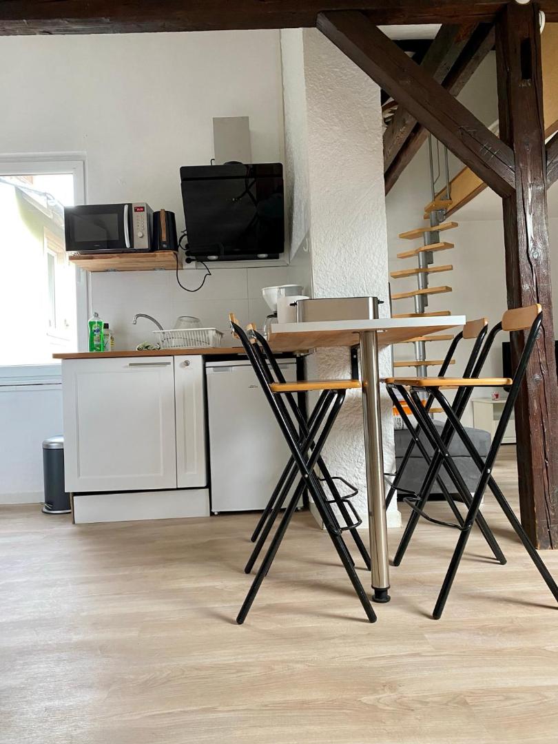Zdjęcie 4: Authentic Loft - 10 min to the city center