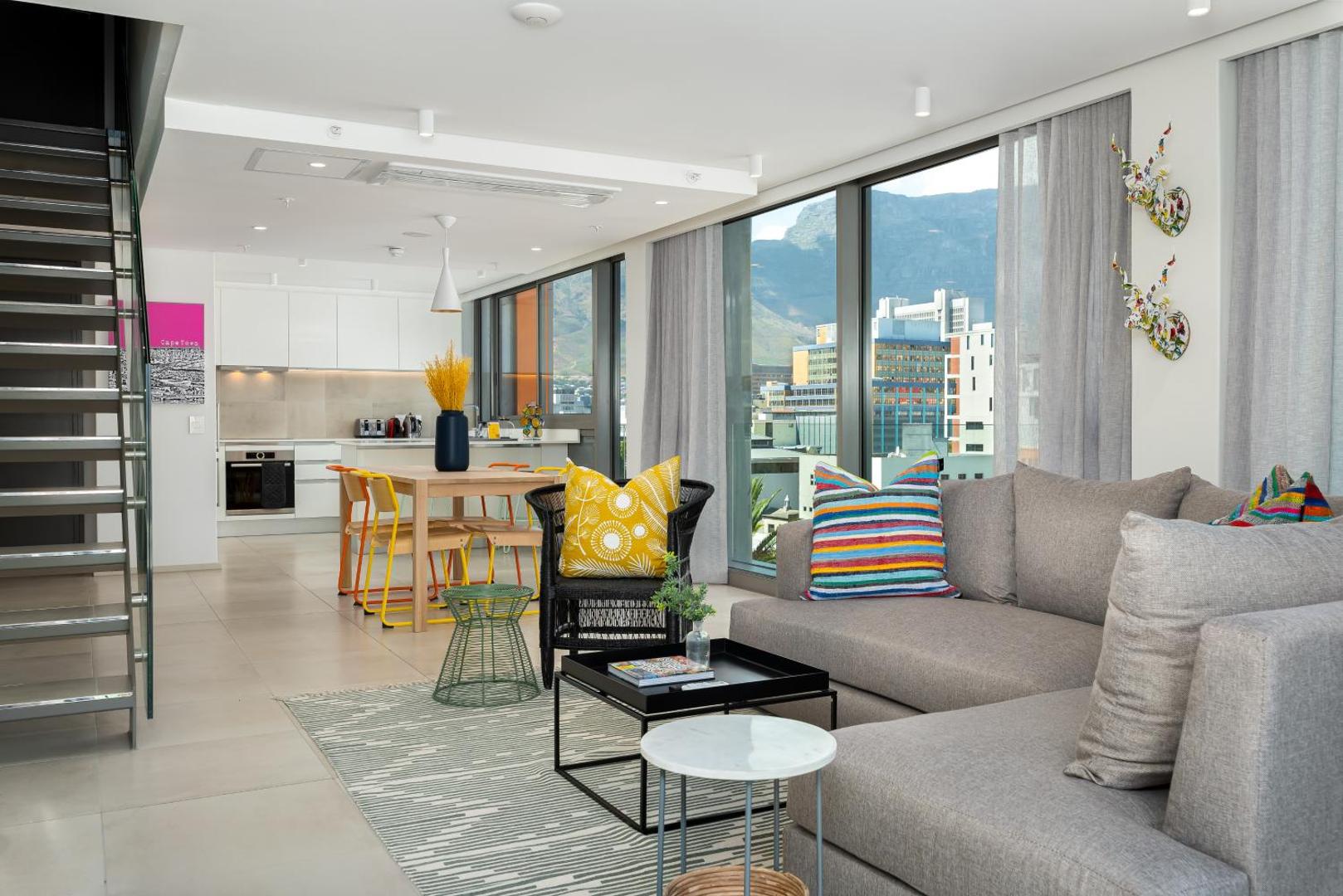 Fotografia 10: 117 on Strand Luxury Apartments