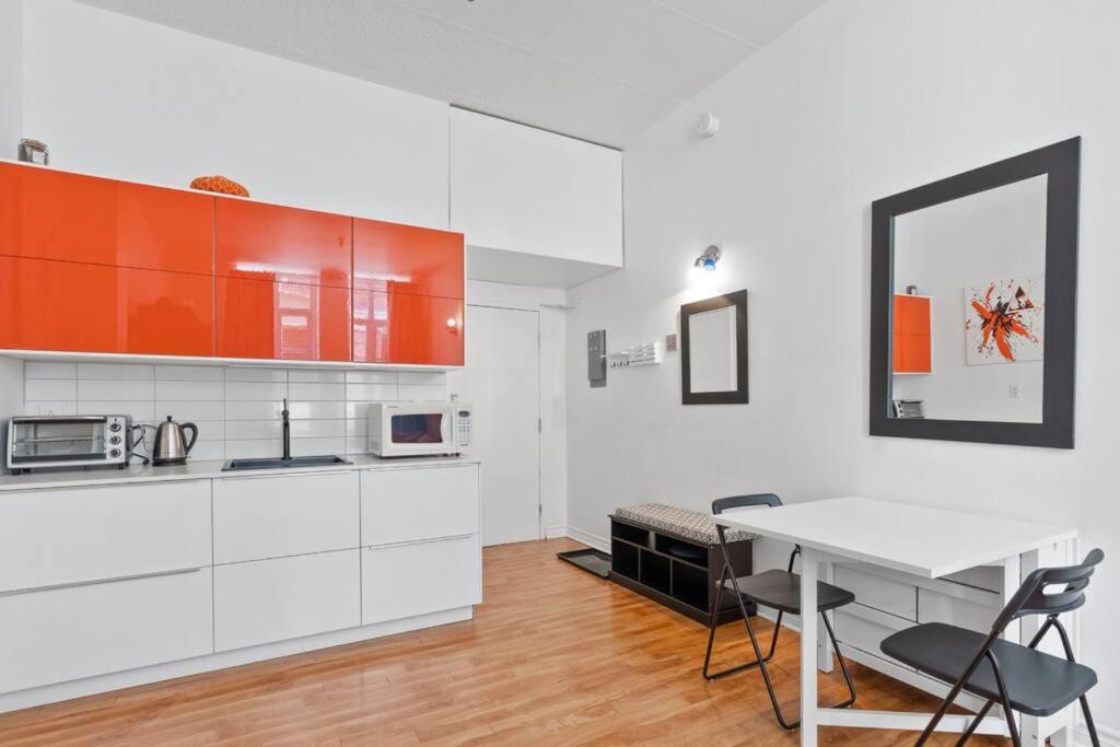 Kuva 5: INITIAL - ORANGE studio - Centre-Ville de Québec