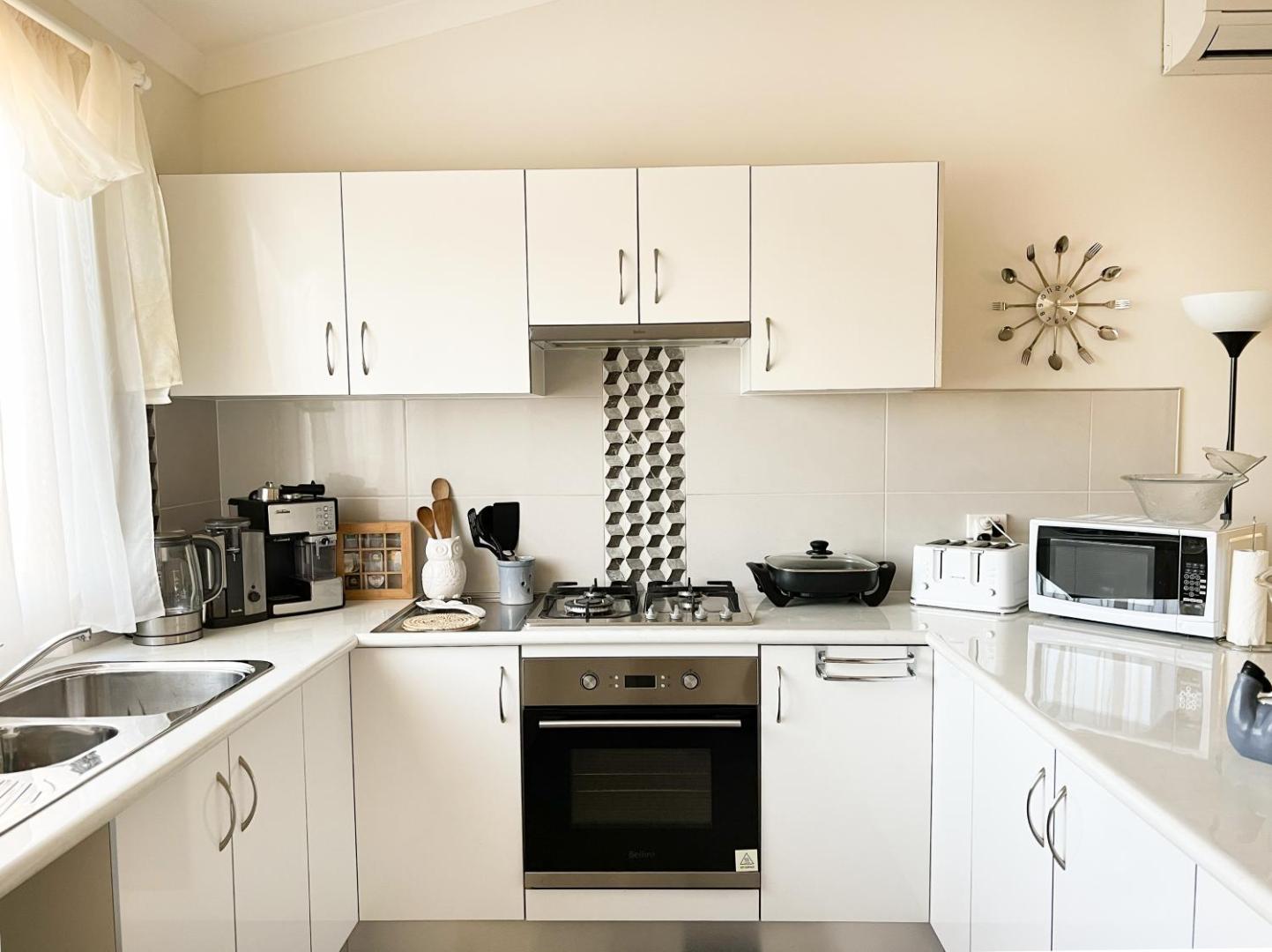 Bilde 7: Bright & Beautiful Home On The Hills!