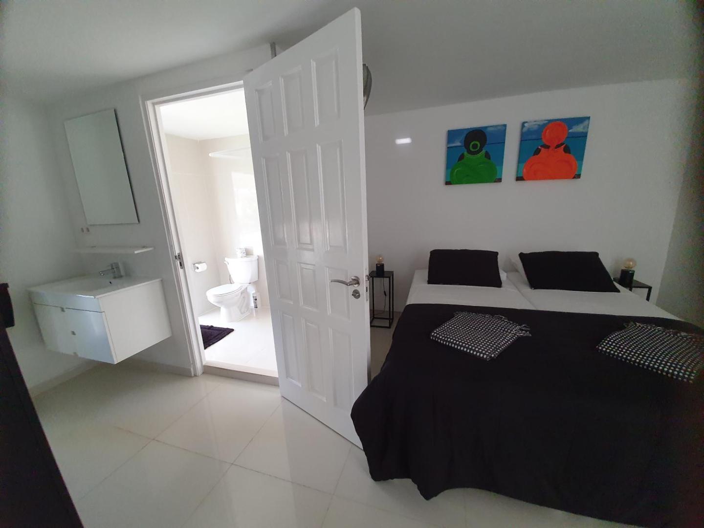 Fotografie 7: STUDIO S at JAN THIEL Curacao