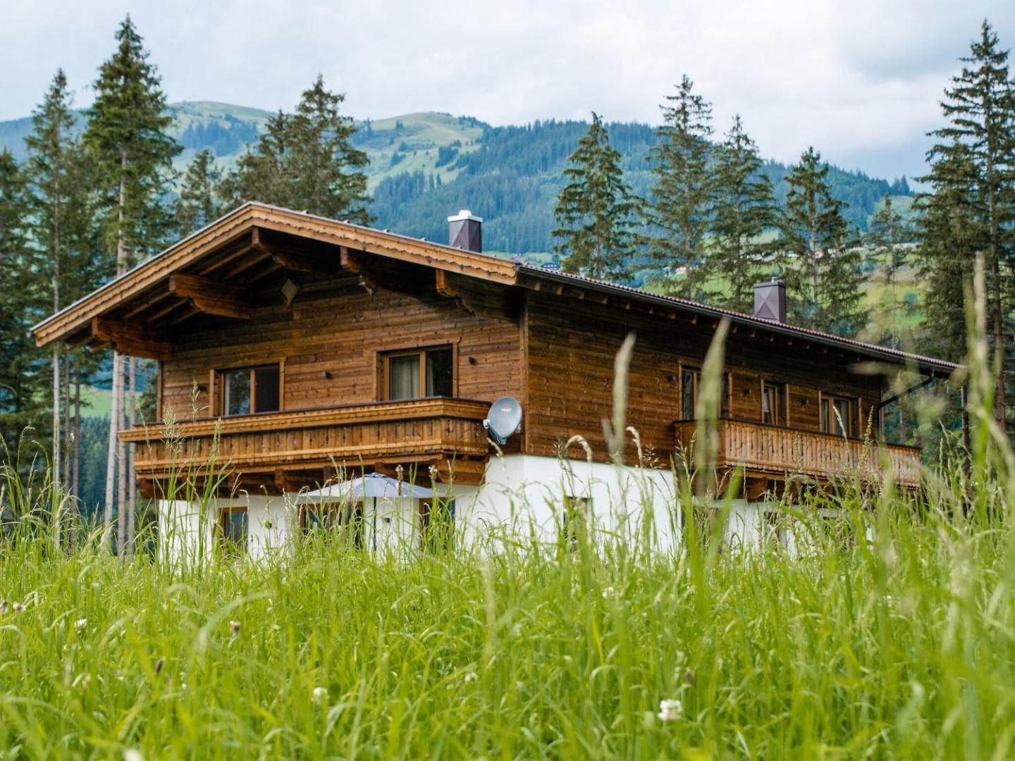 Photo 2 : Chalet in Jochberg with Sauna & Mountain Views