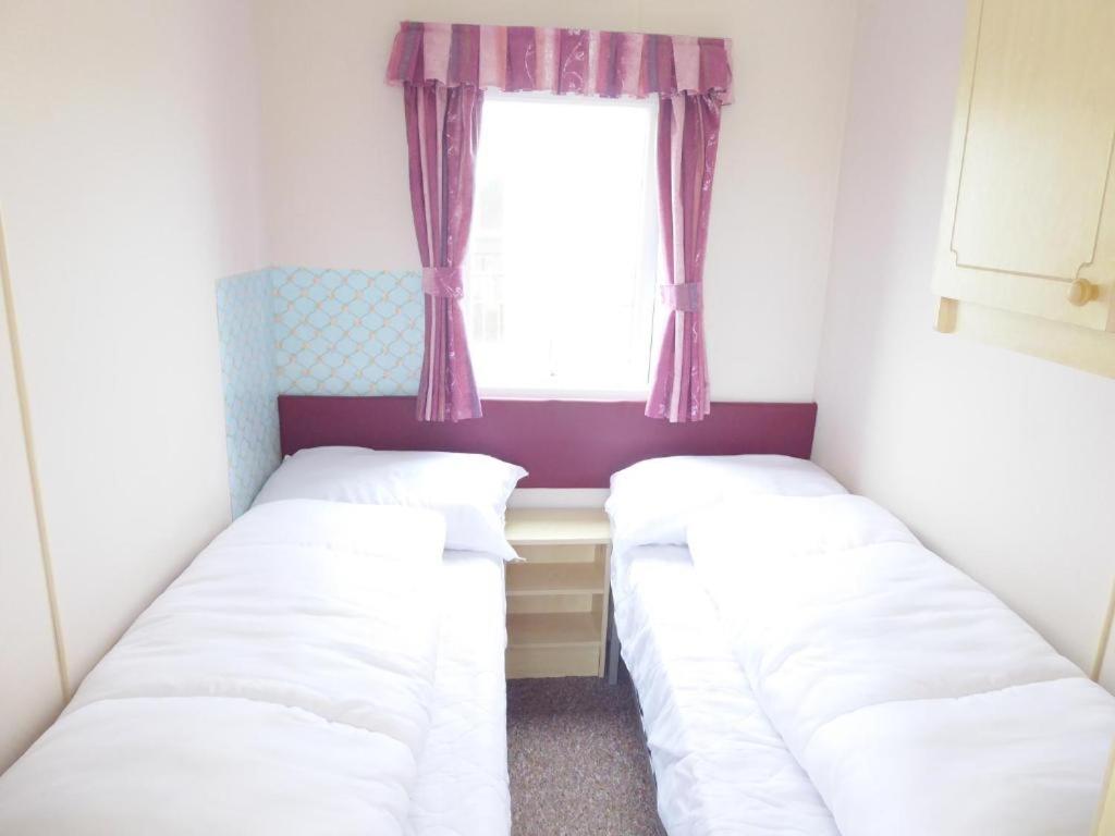 Foto 7: Beachside, Family-friendly, WiFi, 6 berth Caravan 226