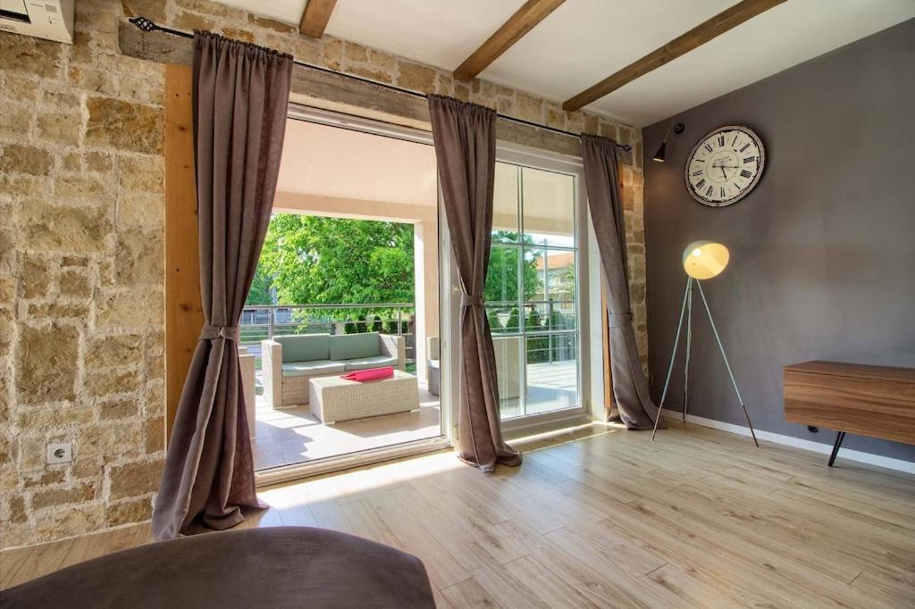 Stylish & luxury villa with pool, biliard, extra pool heating available - WiiBukの写真2