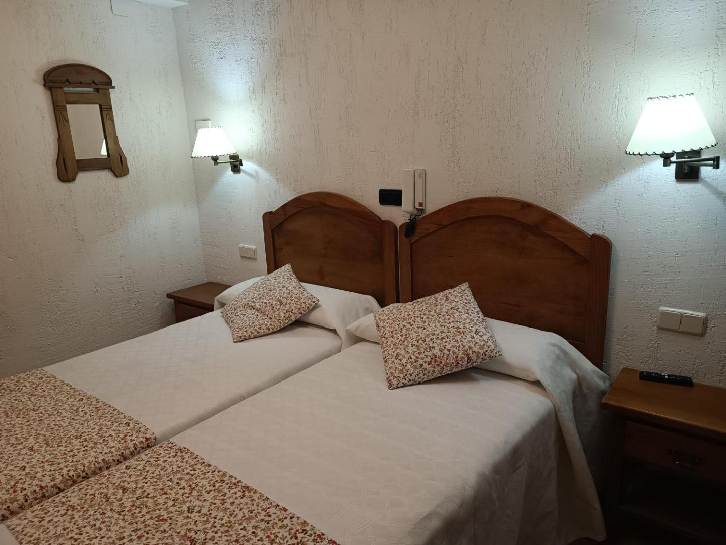 Foto 10: hostal Decerca Prádena