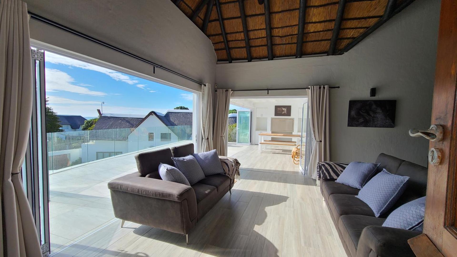 Fotografia 10: Beachside in the heart of St Francis Bay Village