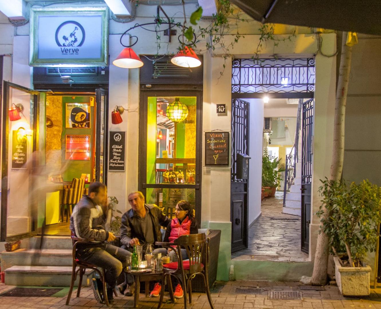 Bilde 4: Ground Studio in bohemian Psiri in the historic center-In Vivo Apartments