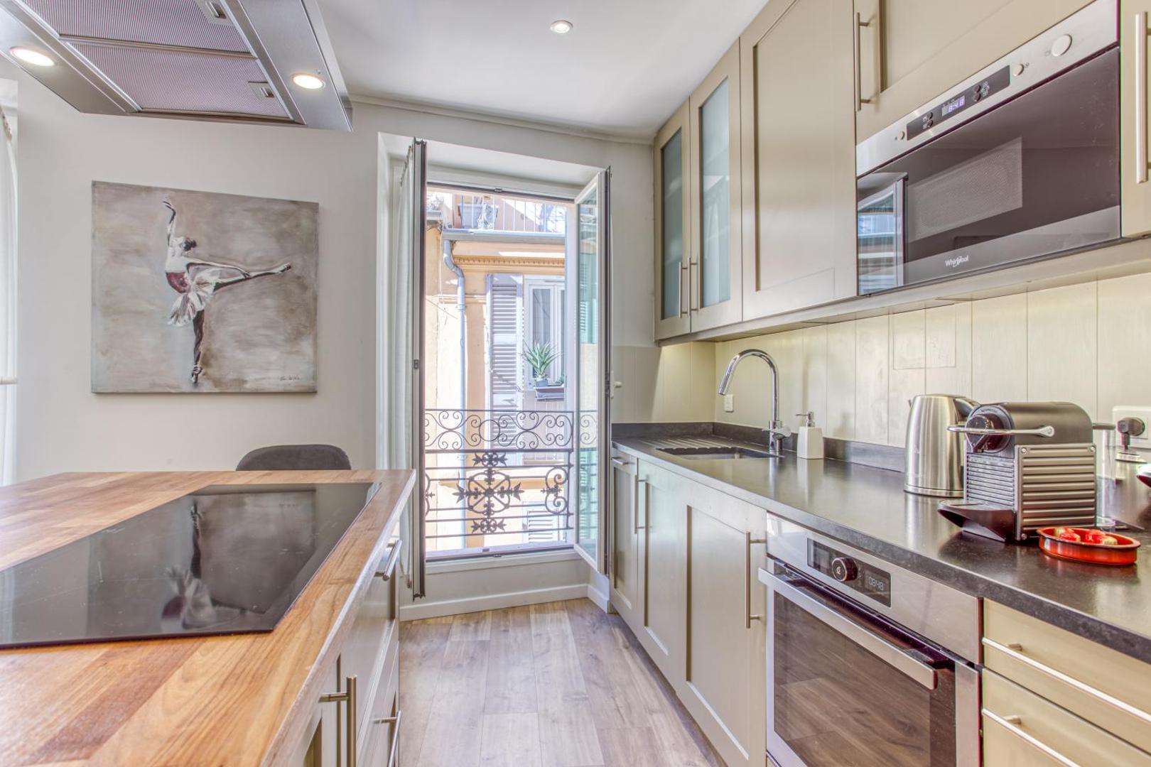 Kuva 6: Style in Cannes-Beautiful Apt-5 mins stroll to Festival-Beach-Port