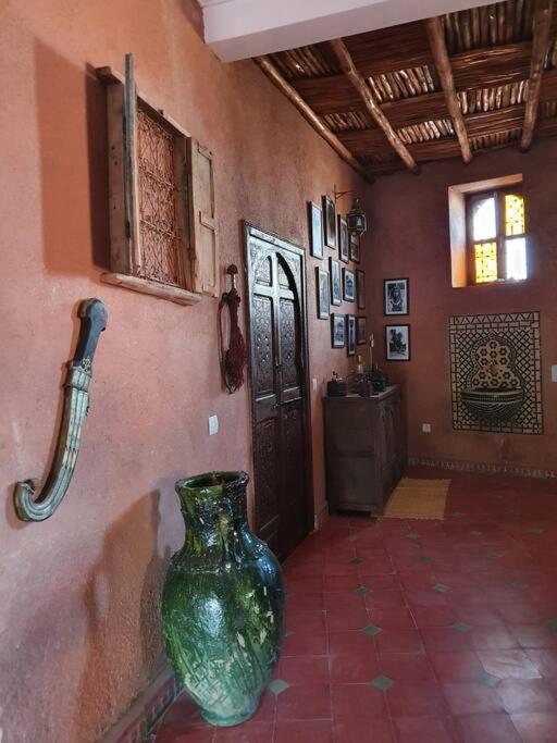 Kuva 9: RIAD - Jnan Bnati - Pool