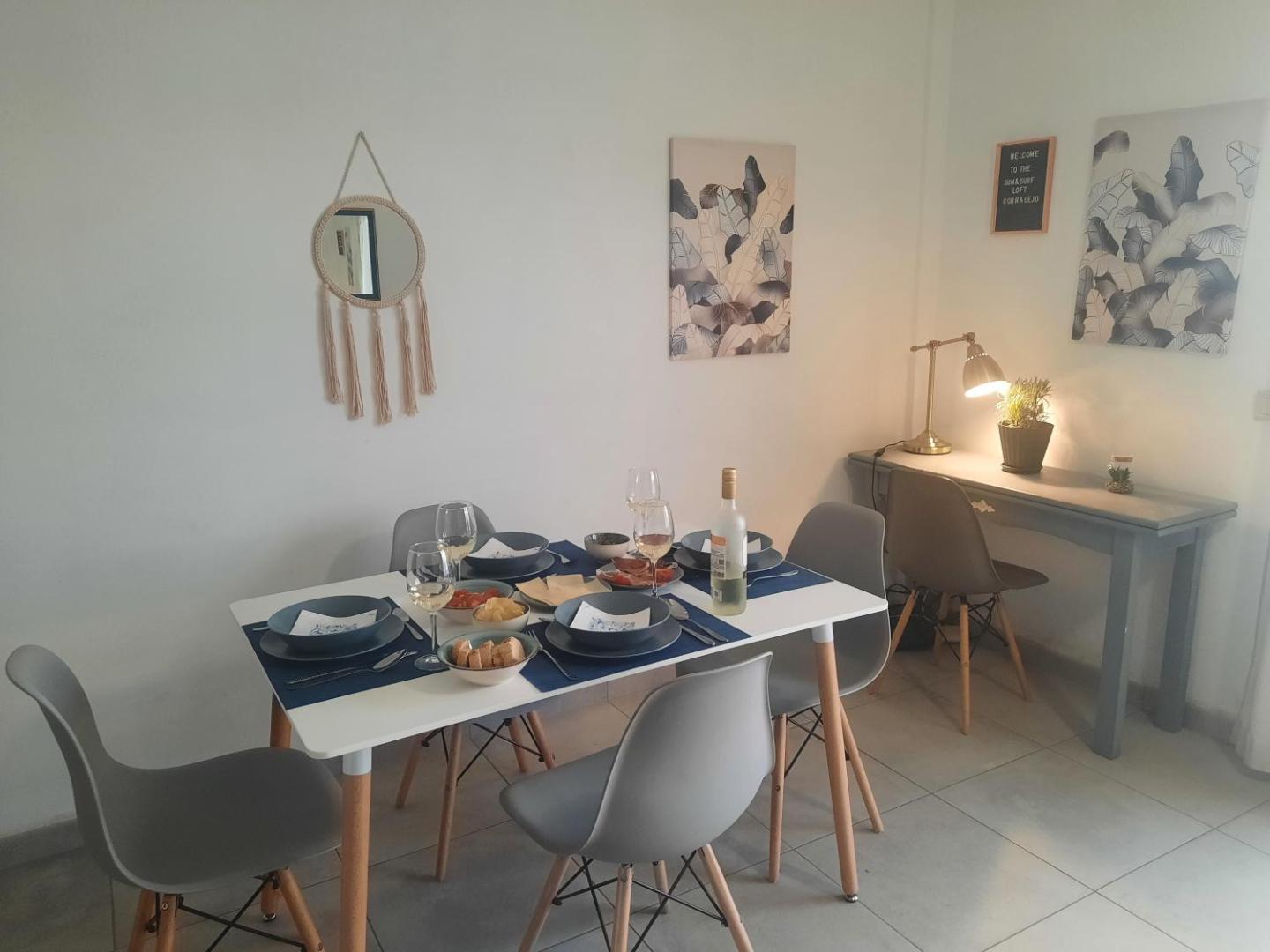 Bilde 7: Sun & Surf Loft, near main street and beach, Wifi fiber, winter garden with sea view