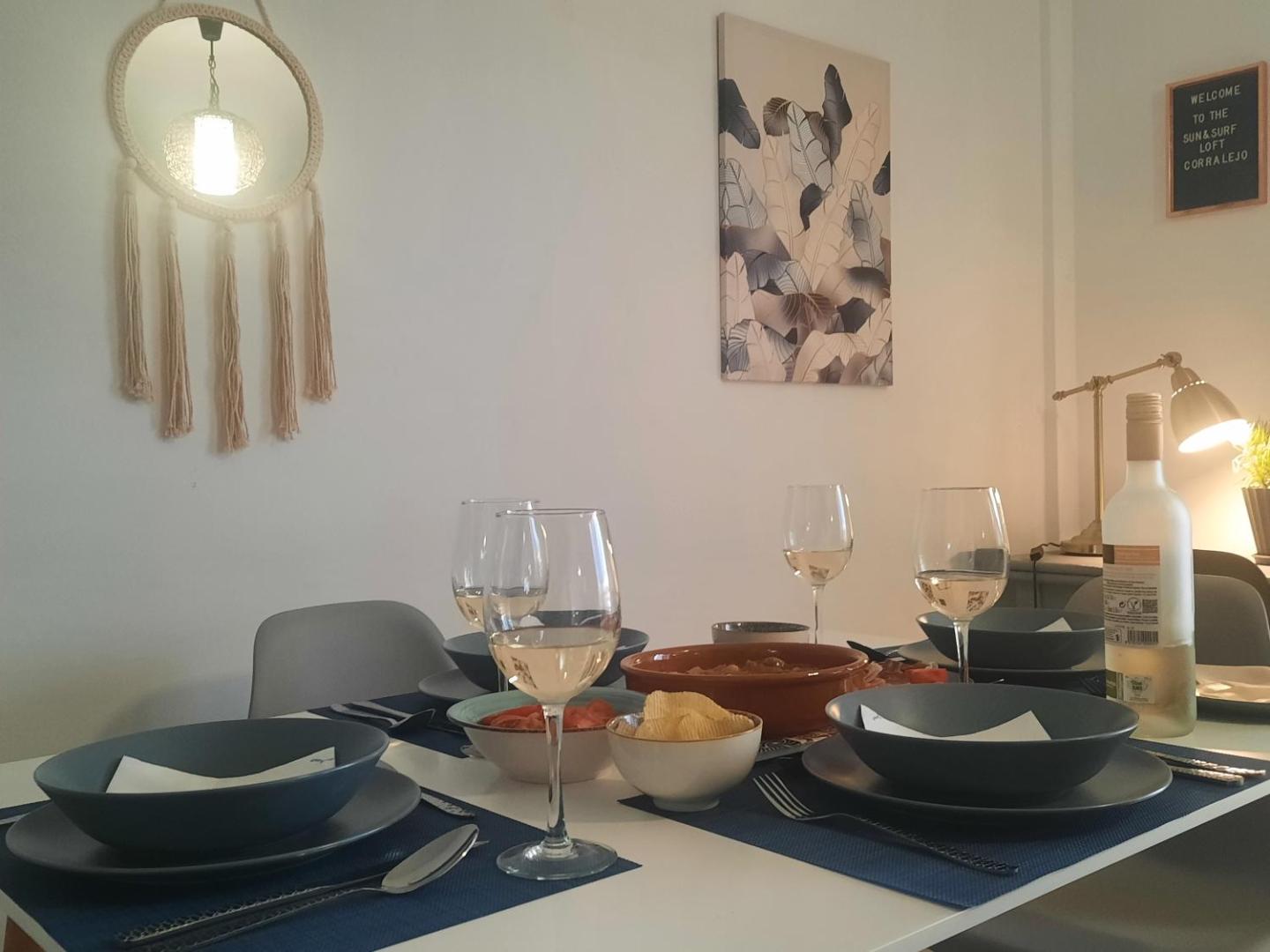 Bilde 9: Sun & Surf Loft, near main street and beach, Wifi fiber, winter garden with sea view