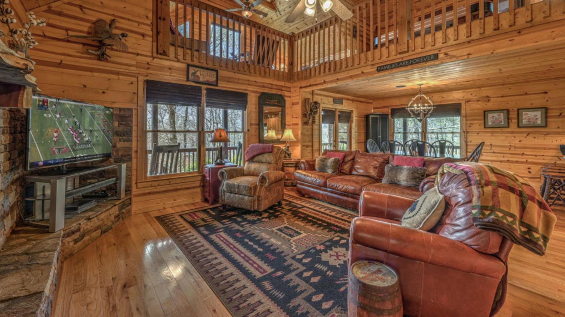 Fotografia 9: Tranquility- Pet Friendly | Mountain View | Hot Tub | Pool Table | Shuffleboard | Ping Pong
