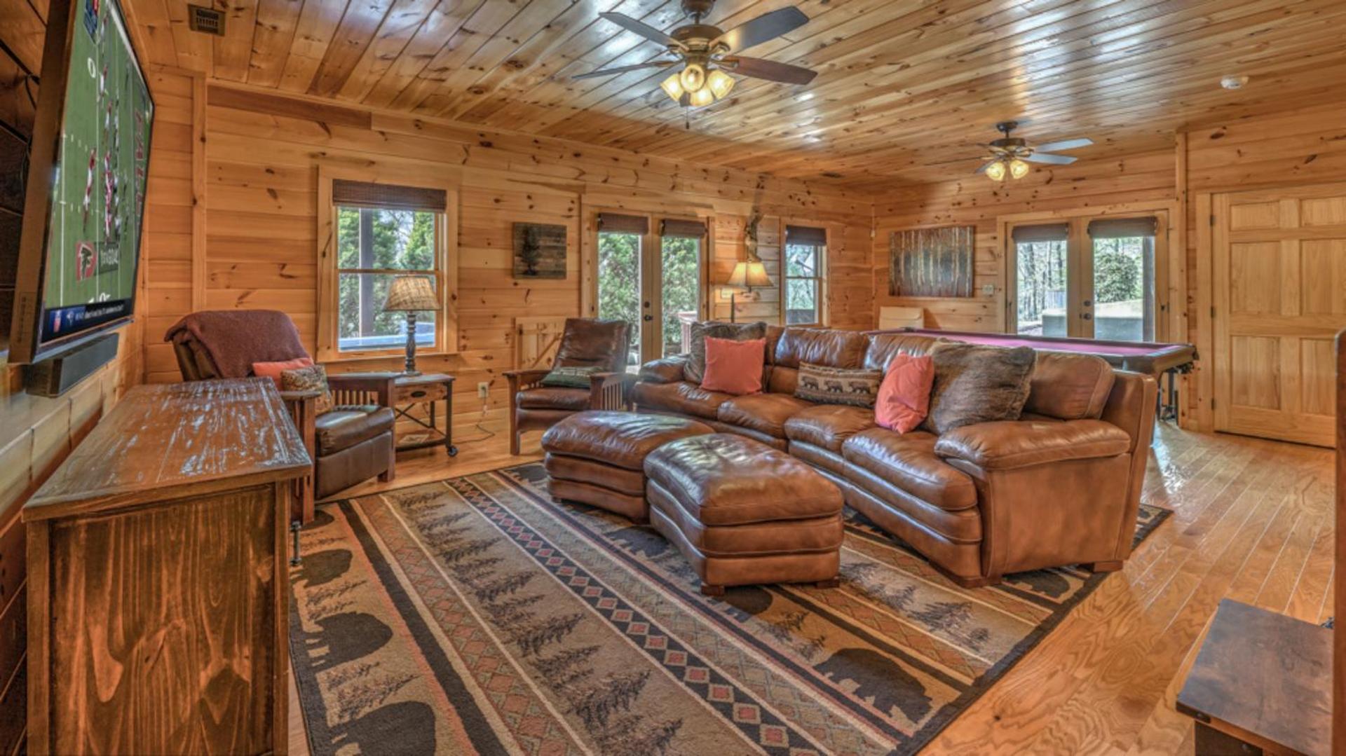 Fotografia 5: Tranquility- Pet Friendly | Mountain View | Hot Tub | Pool Table | Shuffleboard | Ping Pong