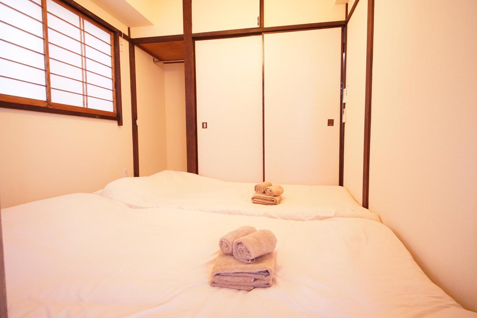 Kuva 6: Kita-Shinjuku Wood Wall Stay
