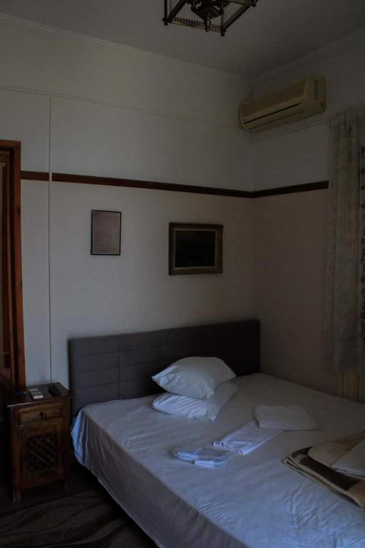 Photo 7 : Στρατής