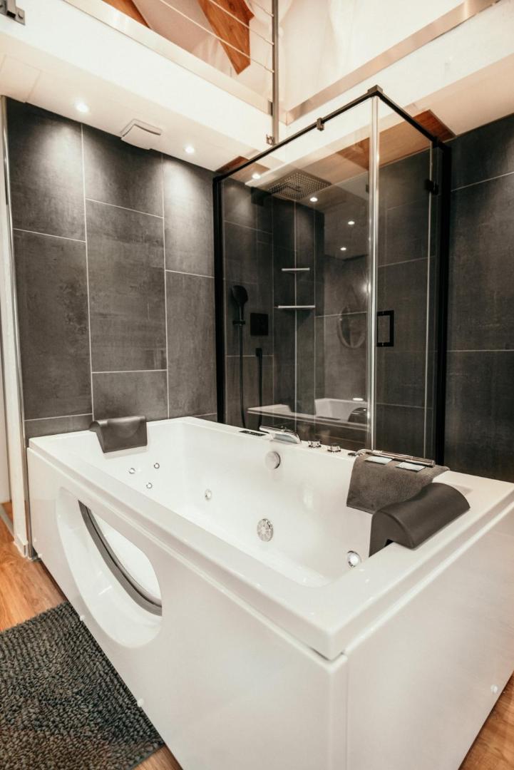 Foto 4: Luxusloft Timeout with private Spa