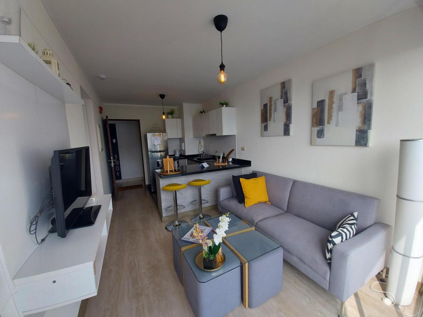 Φωτογραφία 3: Chic & Ocean View Apartment