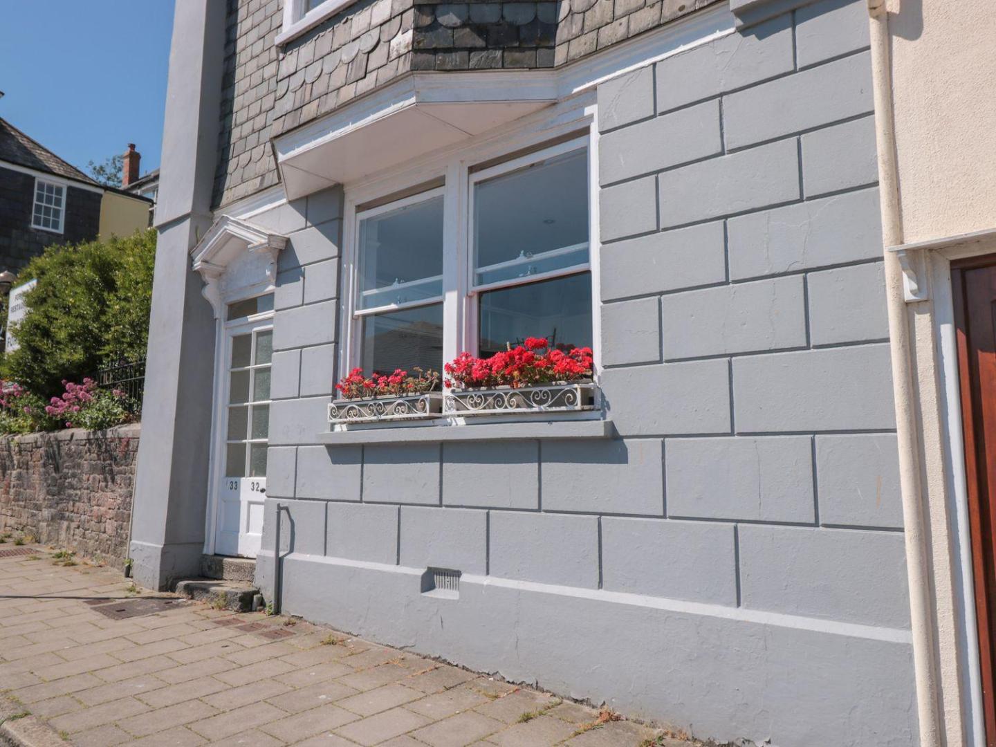 Kuva 2: Flat 1, 32 Newcomen Road