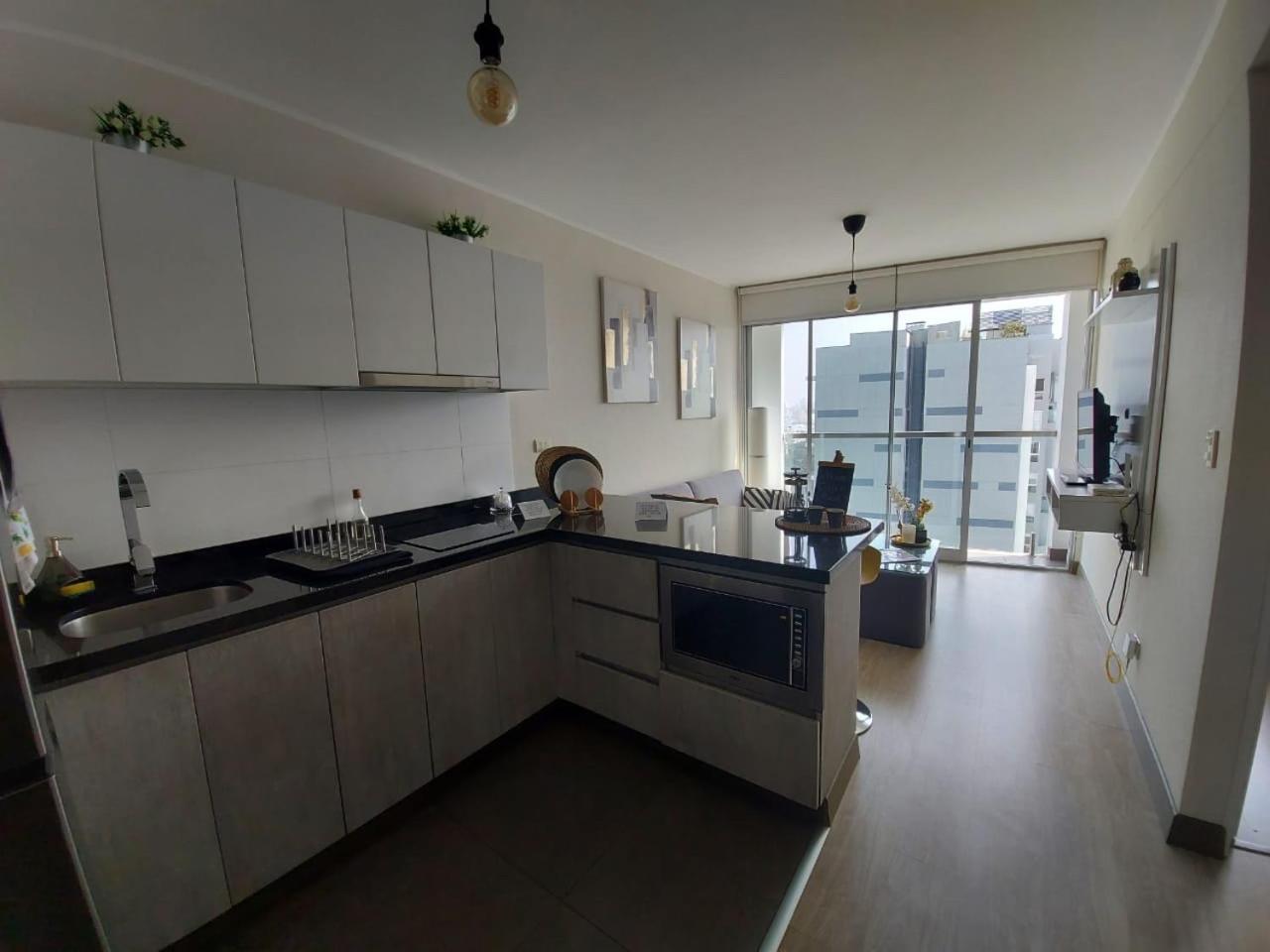 Φωτογραφία 10: Chic & Ocean View Apartment