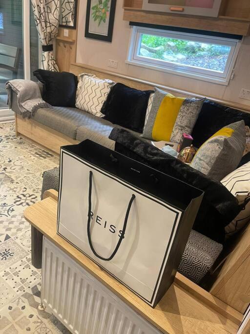 Billede 4: P76 - Riverside Family Pod with Hot Tub