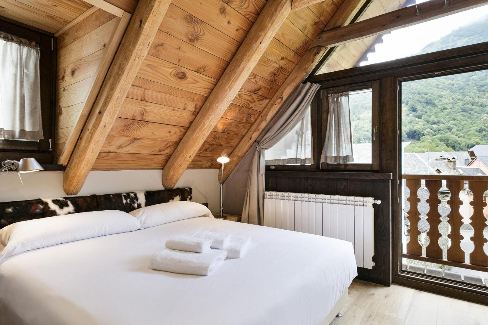Fotografie 10: Luderna - Casa Les er Haro