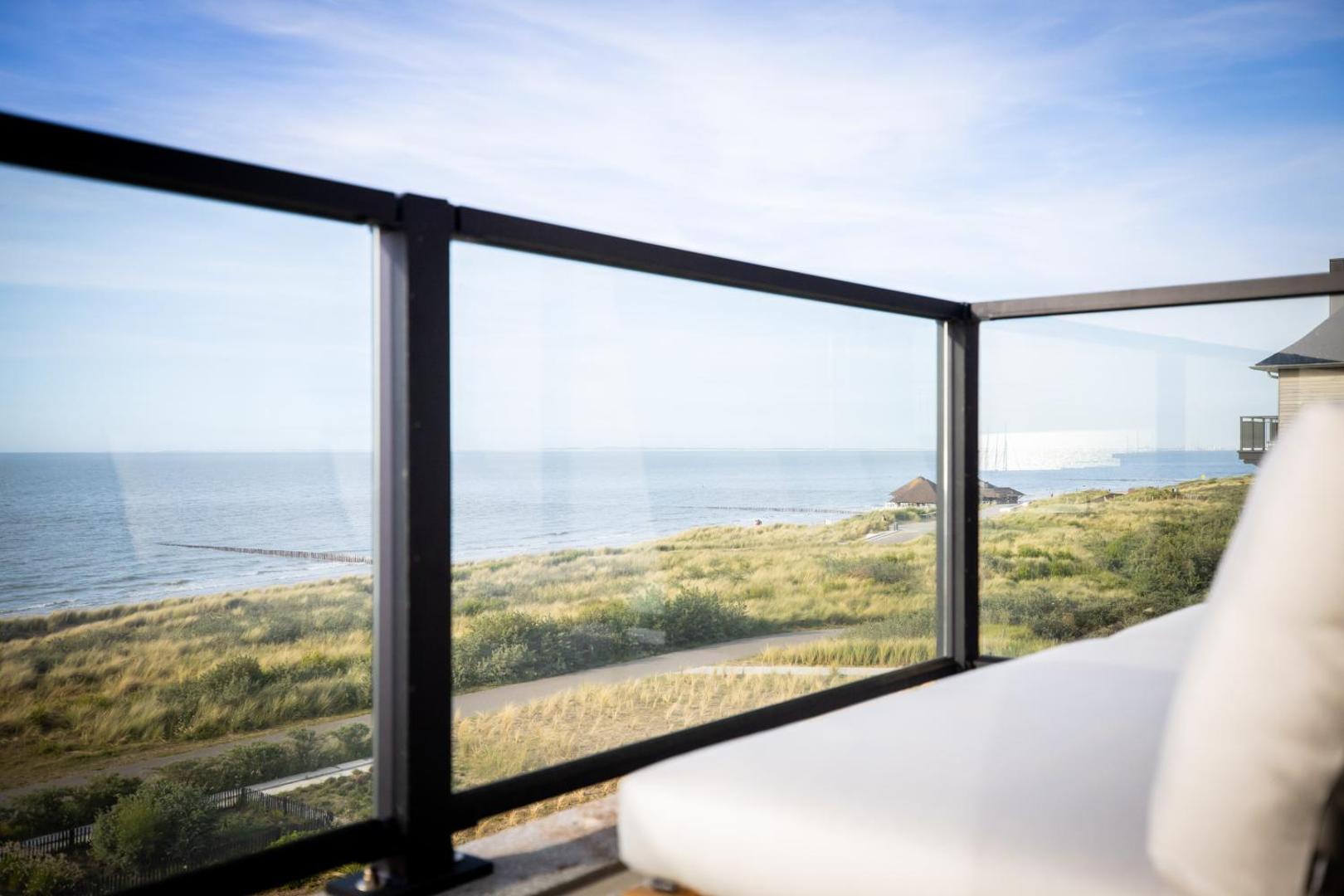 Foto 9: La Risacca, Luxurious, 3 bedroom, sea view design apartment