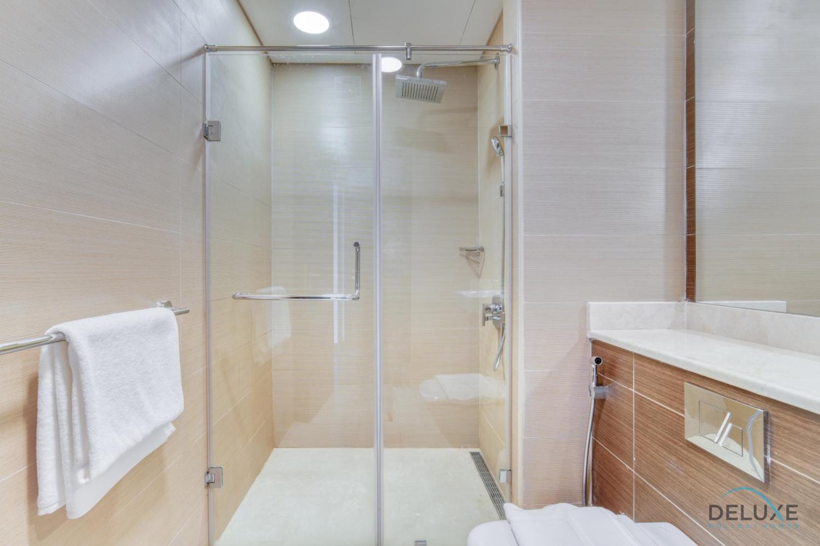 Foto 8: Rustic 2BR at Sparkle Tower 1 Dubai Marina by Deluxe Holiday Homes