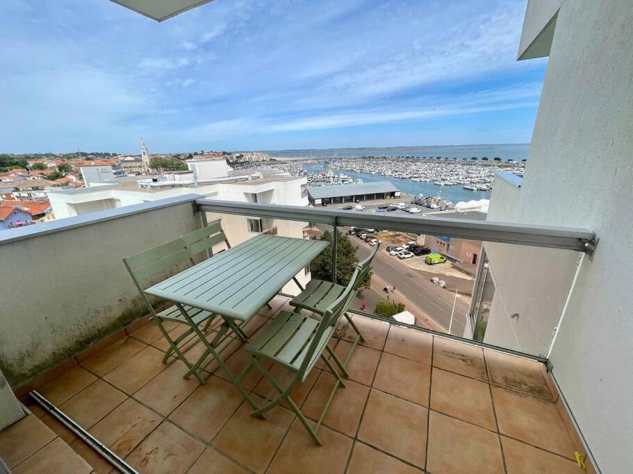 Bild 6: Flat in the port of Arcachon