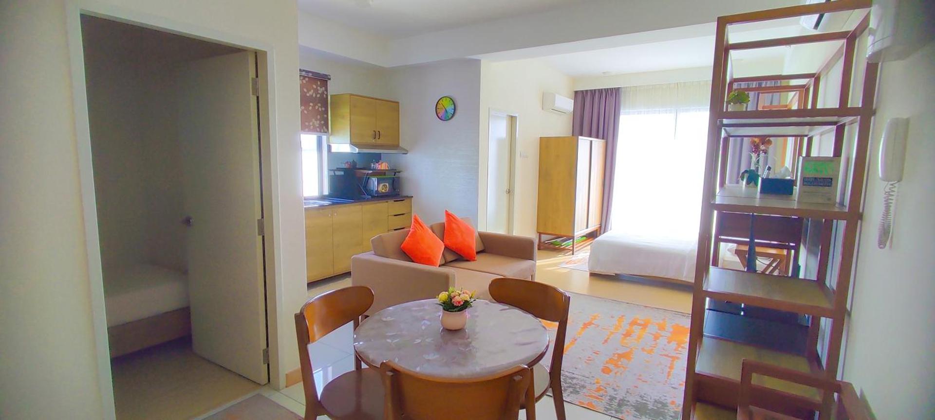 Zdjęcie 6: Studio with Privacy Balcony and NETFLIX at TimurBay Sea Front Residence