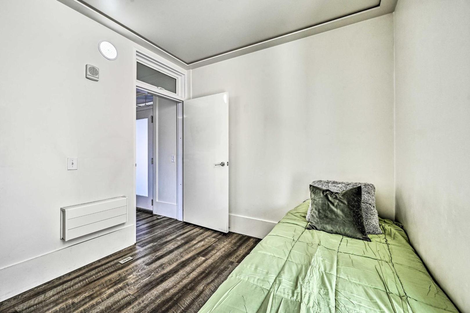 Zdjęcie 10: Berkeley Apt with Rooftop 4 Blocks to Campus!